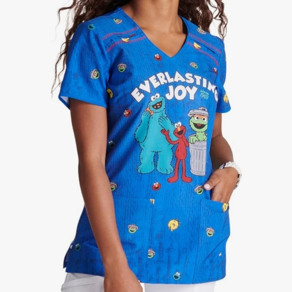 Tooniforms Sesame Street Scrub Top - M